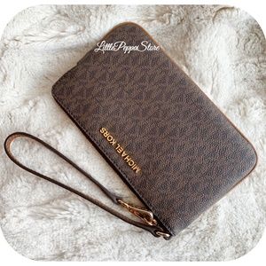 MICHAEL Michael Kors Bags - MICHAEL KORS JET SET WRISTLET MK BROWN MICHAEL Michael Kors Bags - MICHAEL KORS JET SET WRISTLET MK BROWN